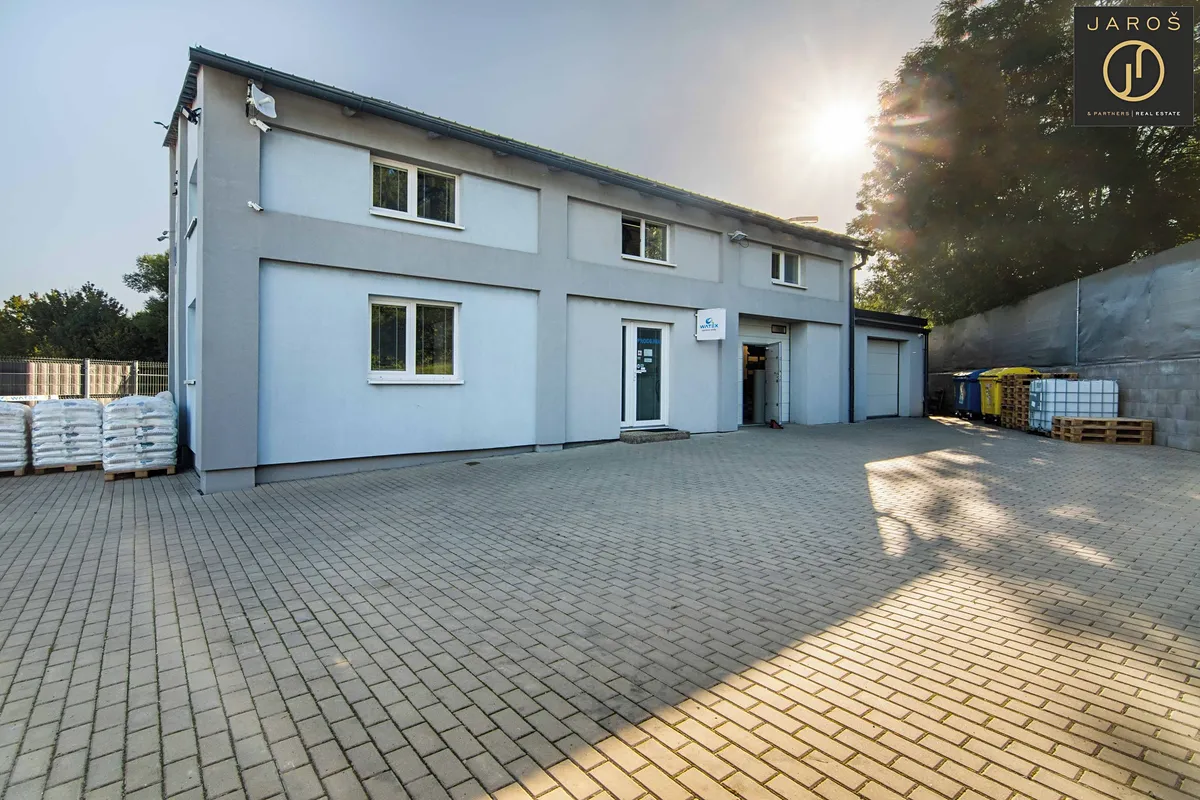 Prodej kanceláře 228 m²
